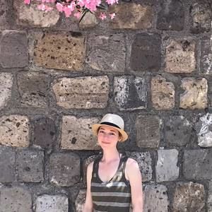 Meet your Posher, Anna